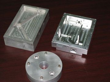 China 6061 Aluminium-Bearbeitungsteile CNC, die CNC-Automatenstahl-Kästen polieren fournisseur